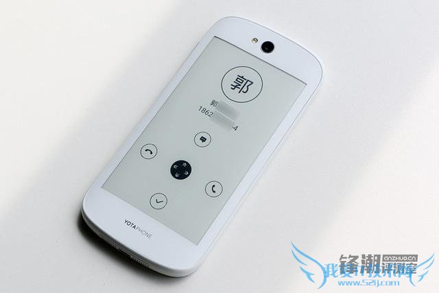 ˫ֻYotaPhone 2Σ