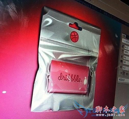 橡皮包装和眼镜盒的ps质感表现的全面展示