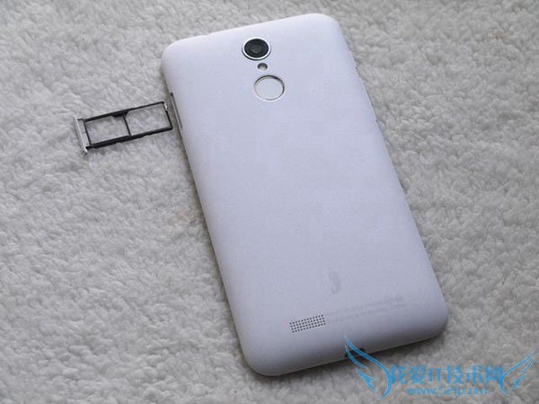 怎么样给红辣椒X1进行拆机?