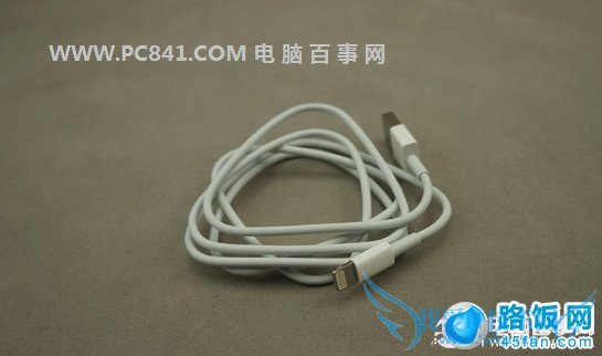 国行iPhone5手机数据线