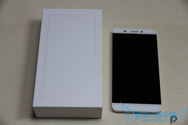 乐视超级手机1好不好看?