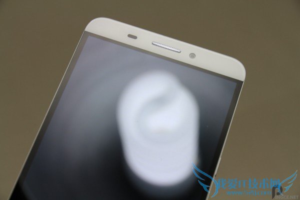 乐视超级手机1好不好看?