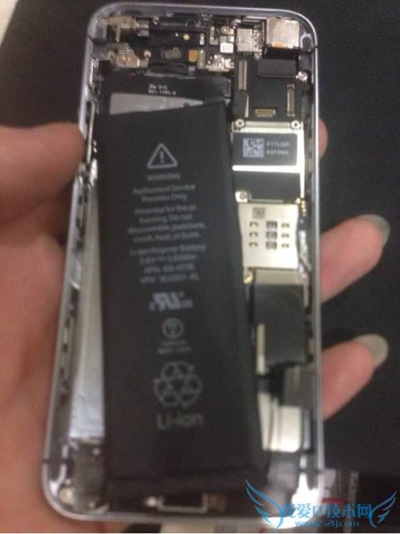 网友自己动手组装了一台iPhone5s,这可能吗?