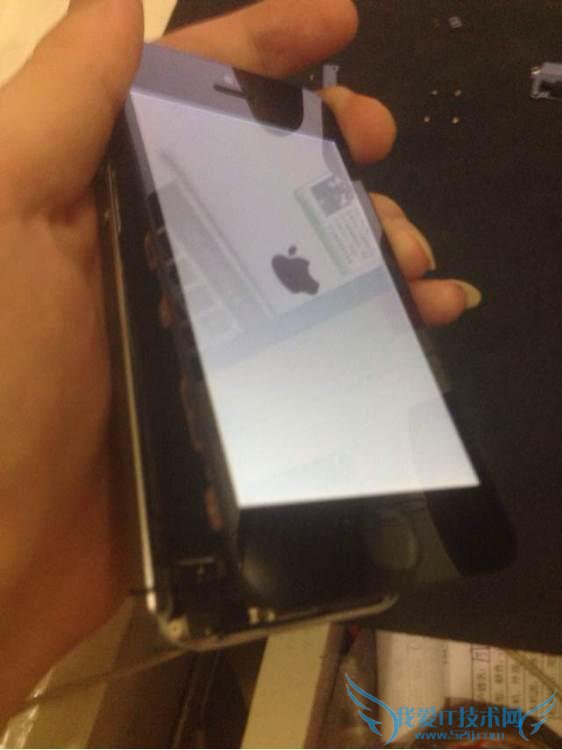 网友自己动手组装了一台iPhone5s,这可能吗?