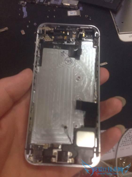网友自己动手组装了一台iPhone5s,这可能吗?