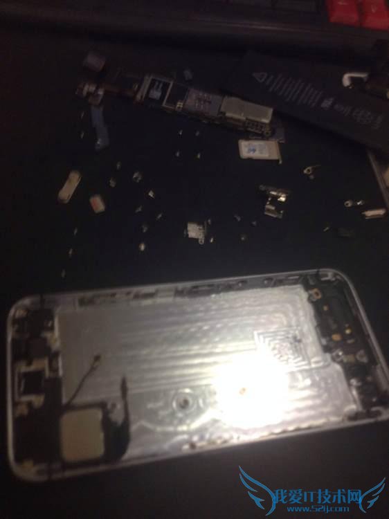 网友自己动手组装了一台iPhone5s,这可能吗?