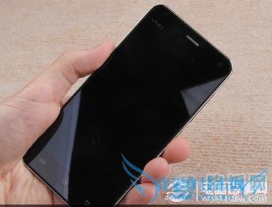 步步高Vivo X1超薄机身