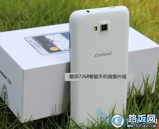 酷派7268背面外观