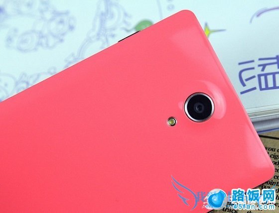 nibiru H1后置1300万像素摄像头