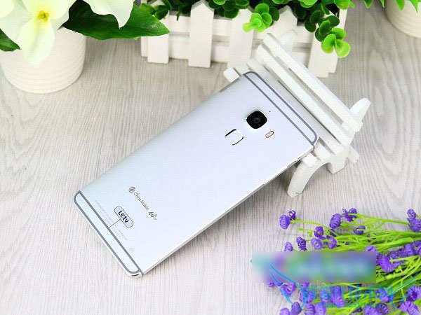 乐Max秒杀华为P8 Max?两款手机全方位PK