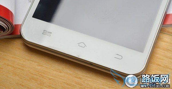 酷派7296正面底部主体按键图