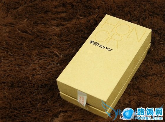 荣耀3C包装盒正面外观