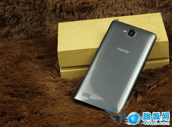 荣耀3C背面图片