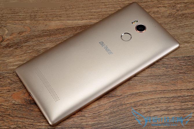 金立E8手机怎么样?号称手机中的显微镜