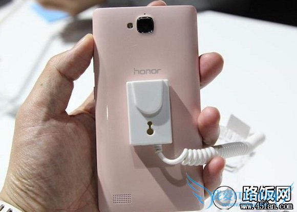 荣耀3C背面外观