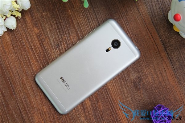 魅族MX5银黑版和银白版哪个更好?