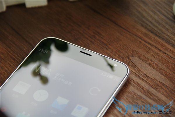 魅族MX5银黑版和银白版哪个更好?