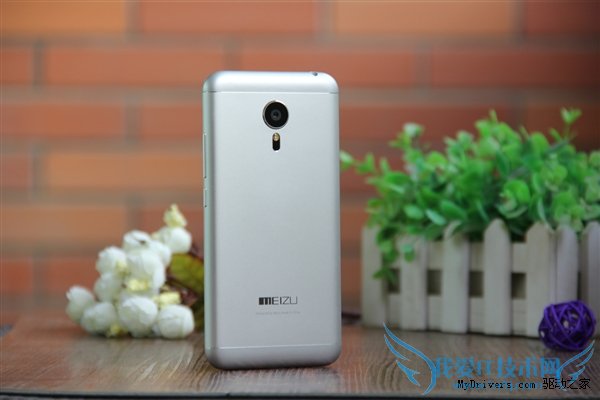 魅族MX5银黑版和银白版哪个更好?