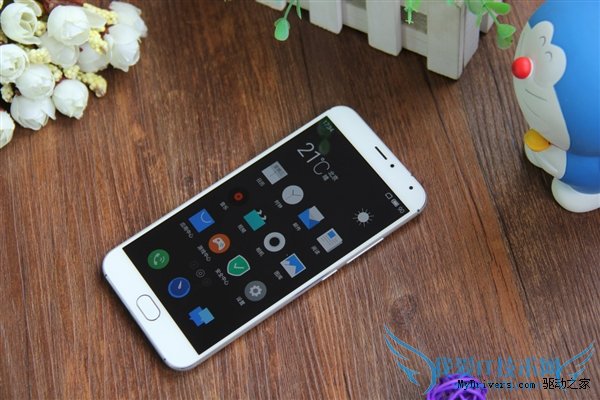 魅族MX5银黑版和银白版哪个更好?