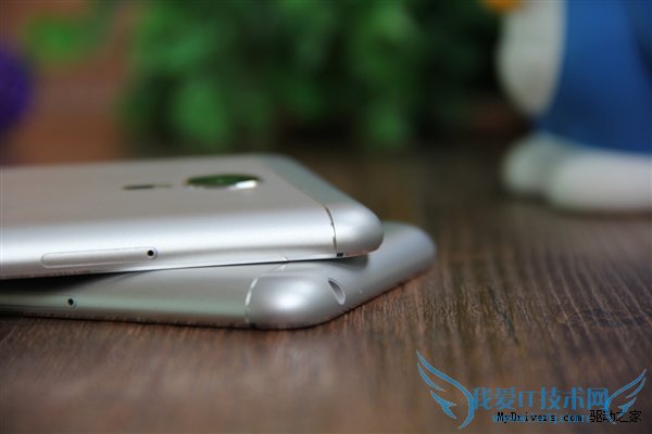 魅族MX5银黑版和银白版哪个更好?