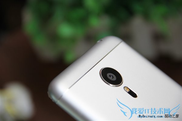 魅族MX5银黑版和银白版哪个更好?