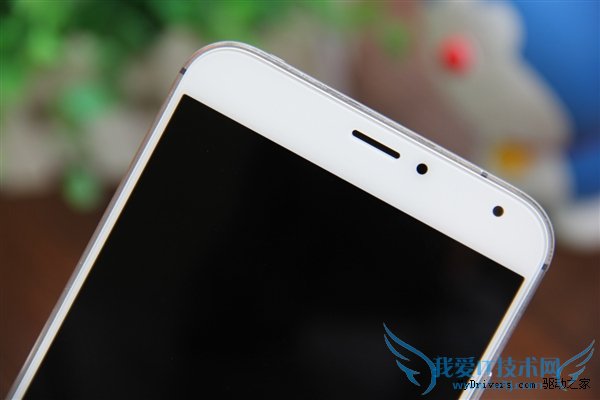 魅族MX5银黑版和银白版哪个更好?