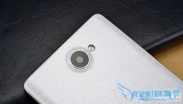 酷派5951后置摄像头点评