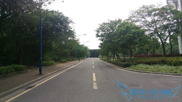 假如给你4000块人民币,你会选择LG G4还是HTC M9?