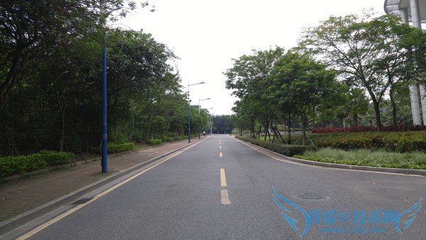 假如给你4000块人民币,你会选择LG G4还是HTC M9?