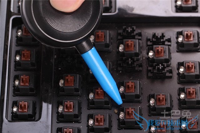 机械键盘轴清理