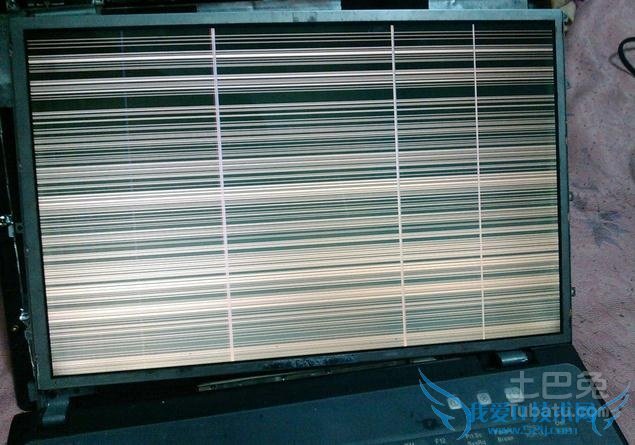 笔记本屏幕花屏 笔记本屏幕花屏