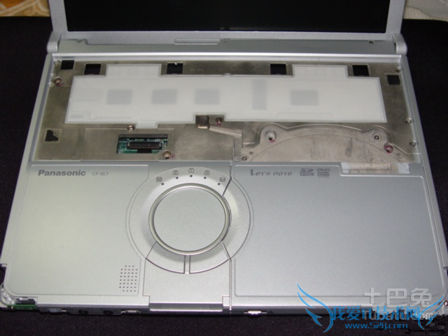 松下笔记本拆机 松下笔记本拆机