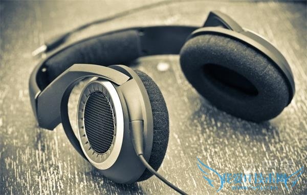 电脑插上耳机没声音 电脑插上耳机没声音