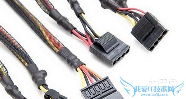 电脑电源电压 电脑电源电压