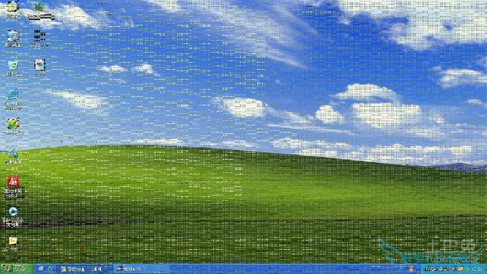 电脑开机花屏 电脑开机花屏