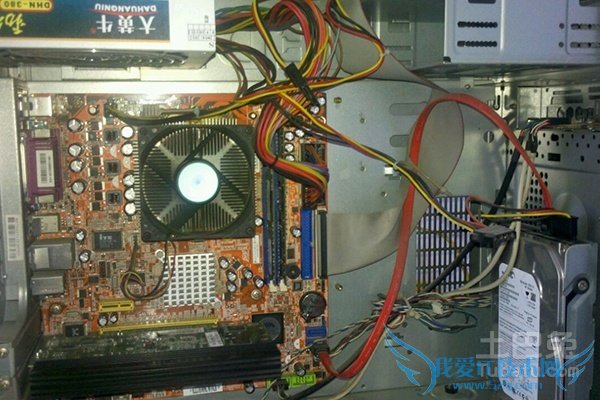 台式机显卡怎么拆