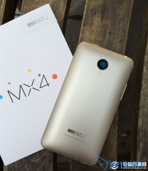 魅族MX4土豪金版背面