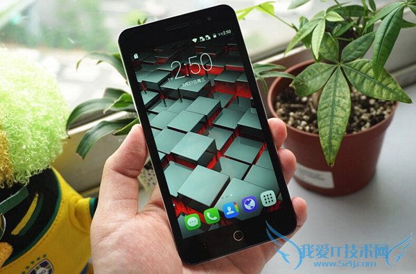 2.jpg TCL P588L配置怎么样 TCL P588L配置详情