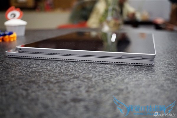 ƸըѣSurface Bookͼͣ걬MBP