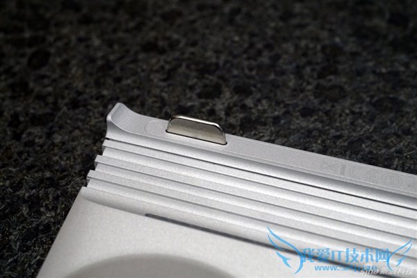 ƸըѣSurface Bookͼͣ걬MBP