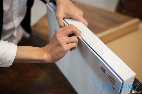 ռʼǱSurface Bookͼ