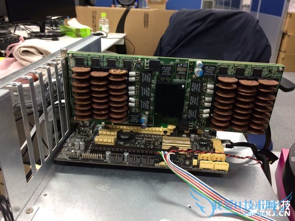 ձԶ󿪣ӲҰMacBook Proɢ