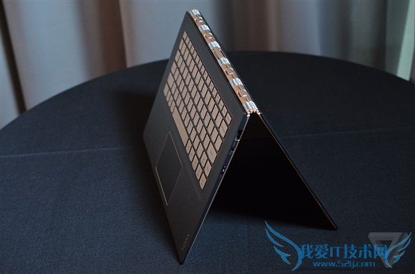 死磕MacBook:联想超薄变形本Yoga 900S图赏