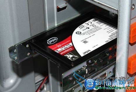 常见主流SSD固态硬盘安装方法