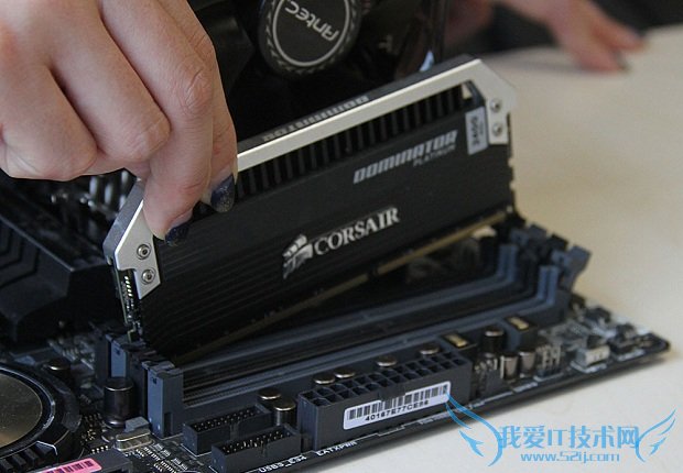 组装电脑之内存安装图解