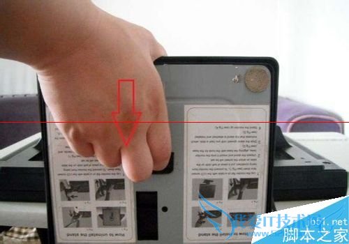 电脑显示器底座怎么拆除? 三联