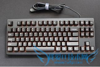 键盘相邻的几个键不能按下 三联