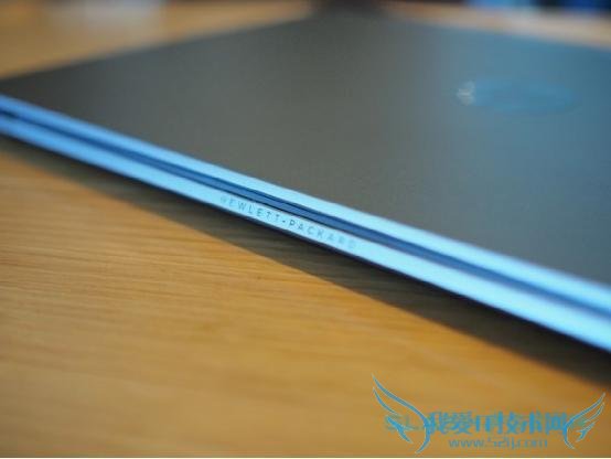 惠普最商务超极本上手 做工顶级符合军标认证