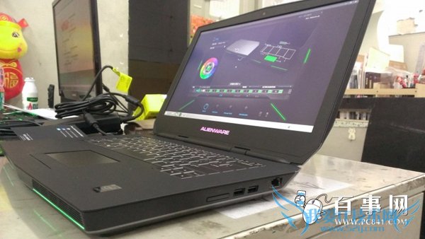 游戏霸主 国行新alienware15开箱5
