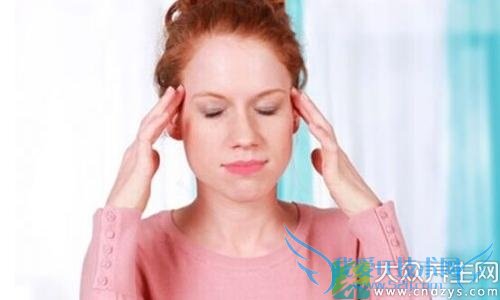 ŮƶѪ֢״࣬ȷʳܸƣ(1)